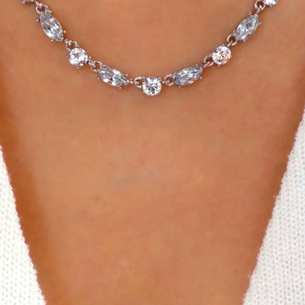 🌟Oval shaped Necklace🌟